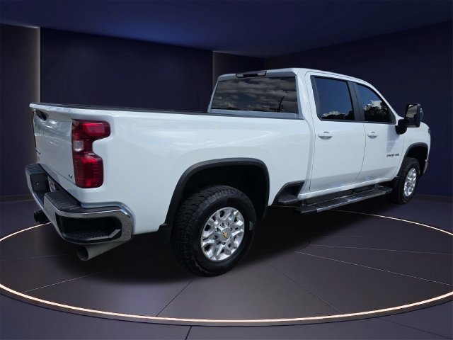 Used 2025 Chevrolet Silverado 2500 LT AWD/4WD image 3