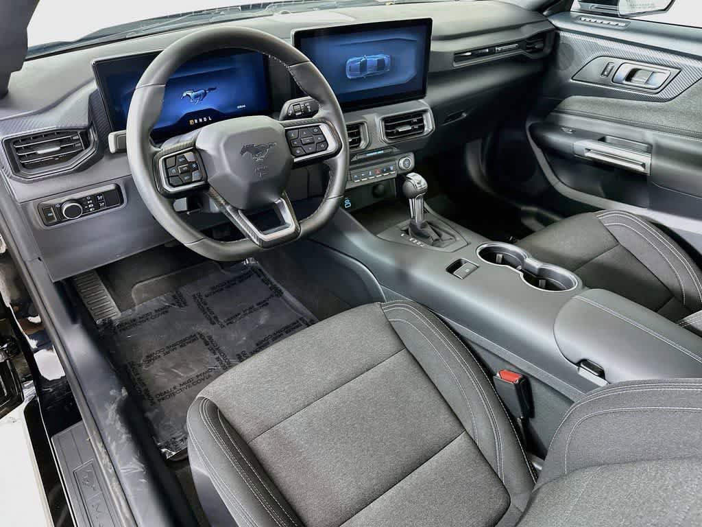 Certified 2024 Ford Mustang Coupe RWD image 2