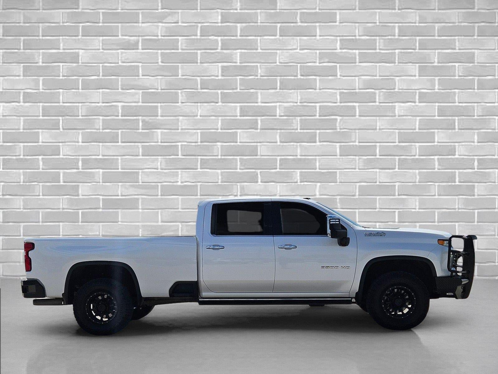 Used 2022 Chevrolet Silverado 3500 High Country w/ Safety Package II AWD/4WD image 4