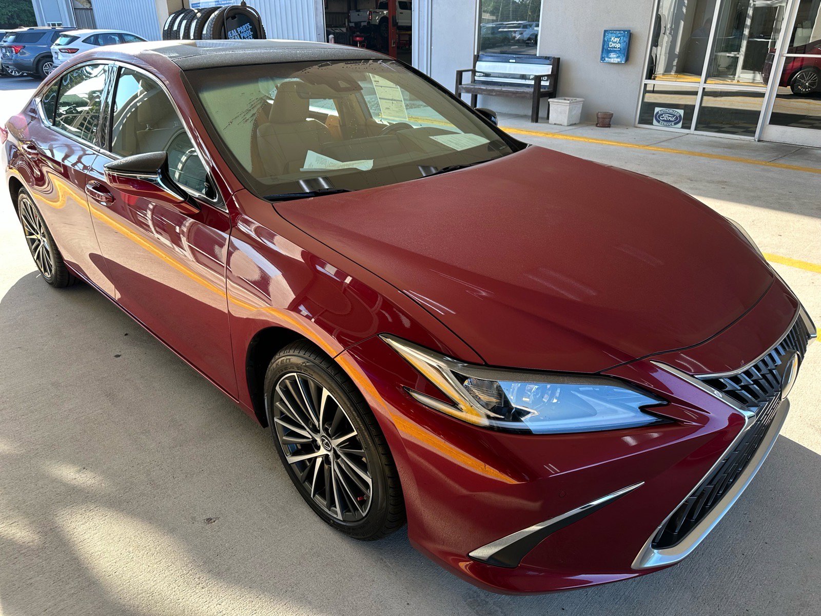 Used 2022 Lexus ES 350 w/ Premium Package FWD image 7