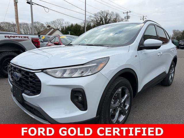 Certified 2025 Ford Escape ST-Line Select w/ Tech Pack #2 AWD/4WD image 3