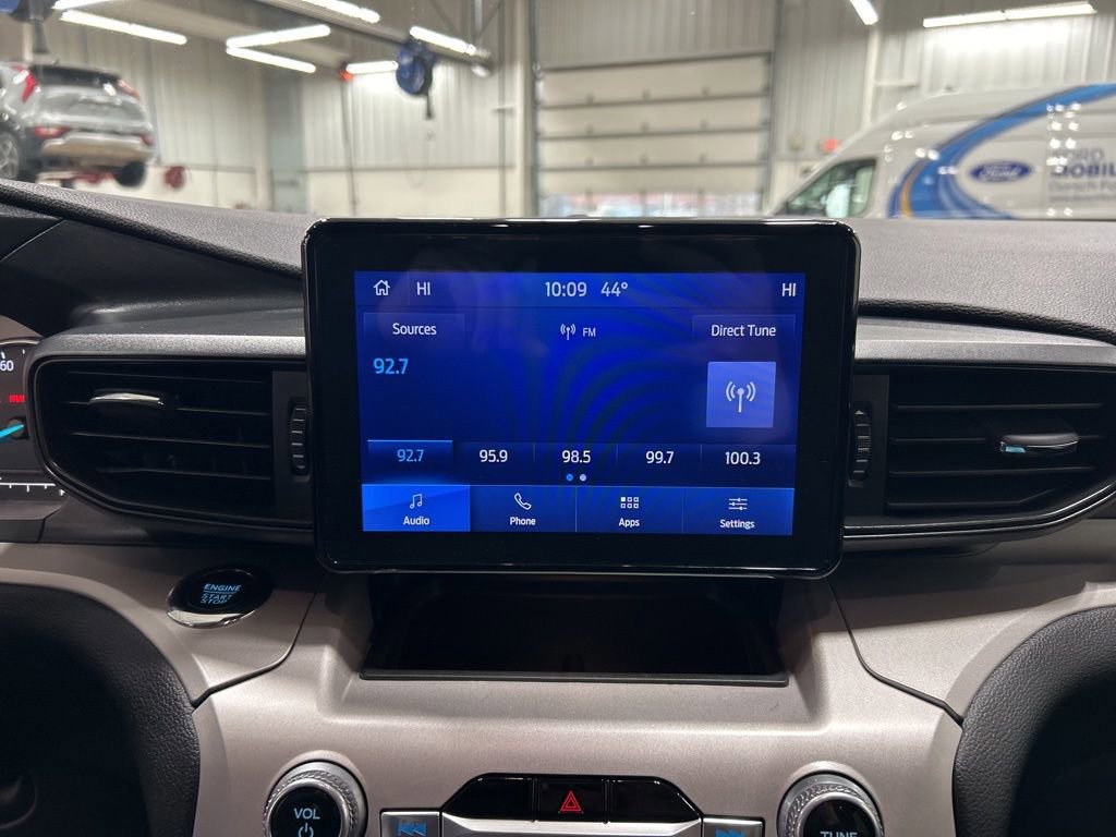 Certified 2024 Ford Explorer XLT w/ Class IV Trailer Tow Package image 18