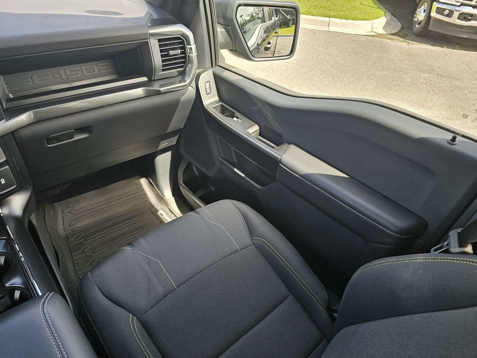 Certified 2025 Ford F150 STX w/ LOBO Package AWD/4WD image 18