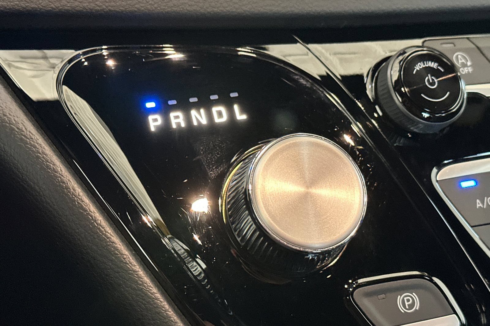Used 2025 Chrysler Pacifica Select FWD image 23