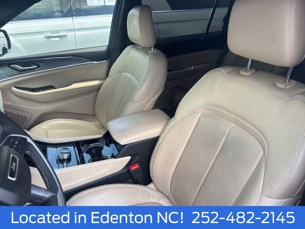 Used 2023 Jeep Grand Cherokee L Limited w/ Luxury Tech Group II AWD/4WD image 7