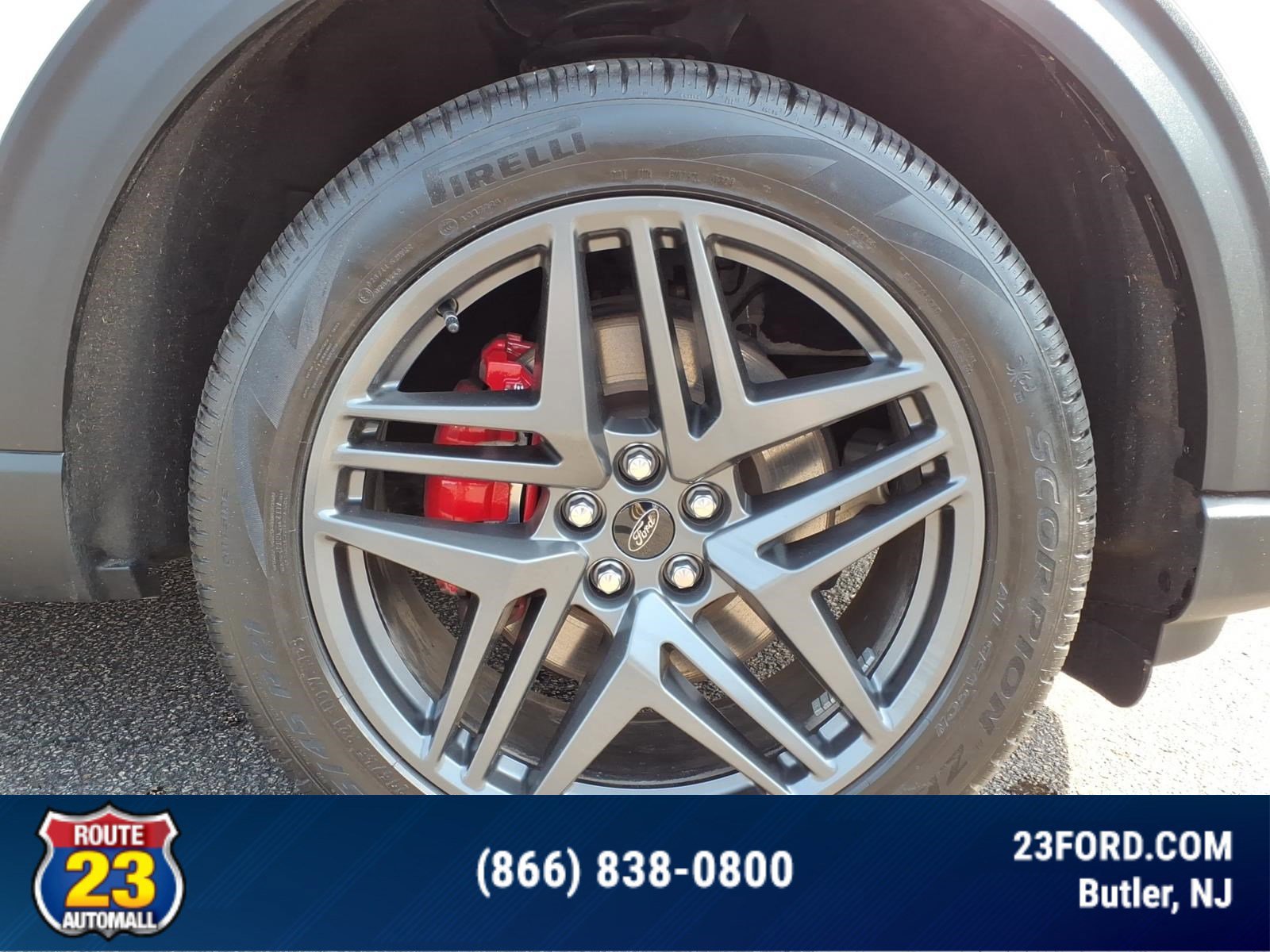 Certified 2025 Ford Explorer ST-Line w/ Premium Package AWD/4WD image 10