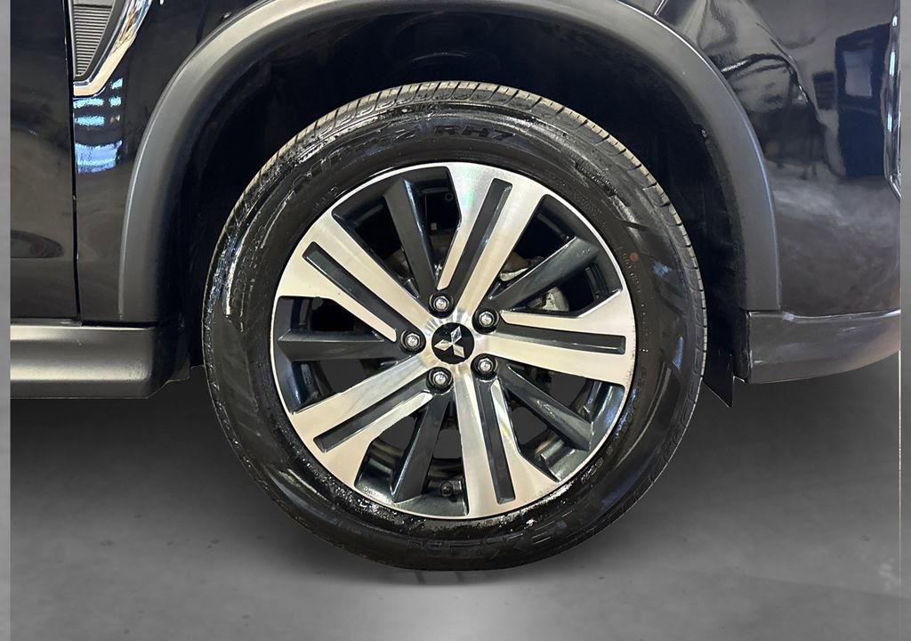 Used 2025 Mitsubishi Outlander Sport SE AWD/4WD image 20
