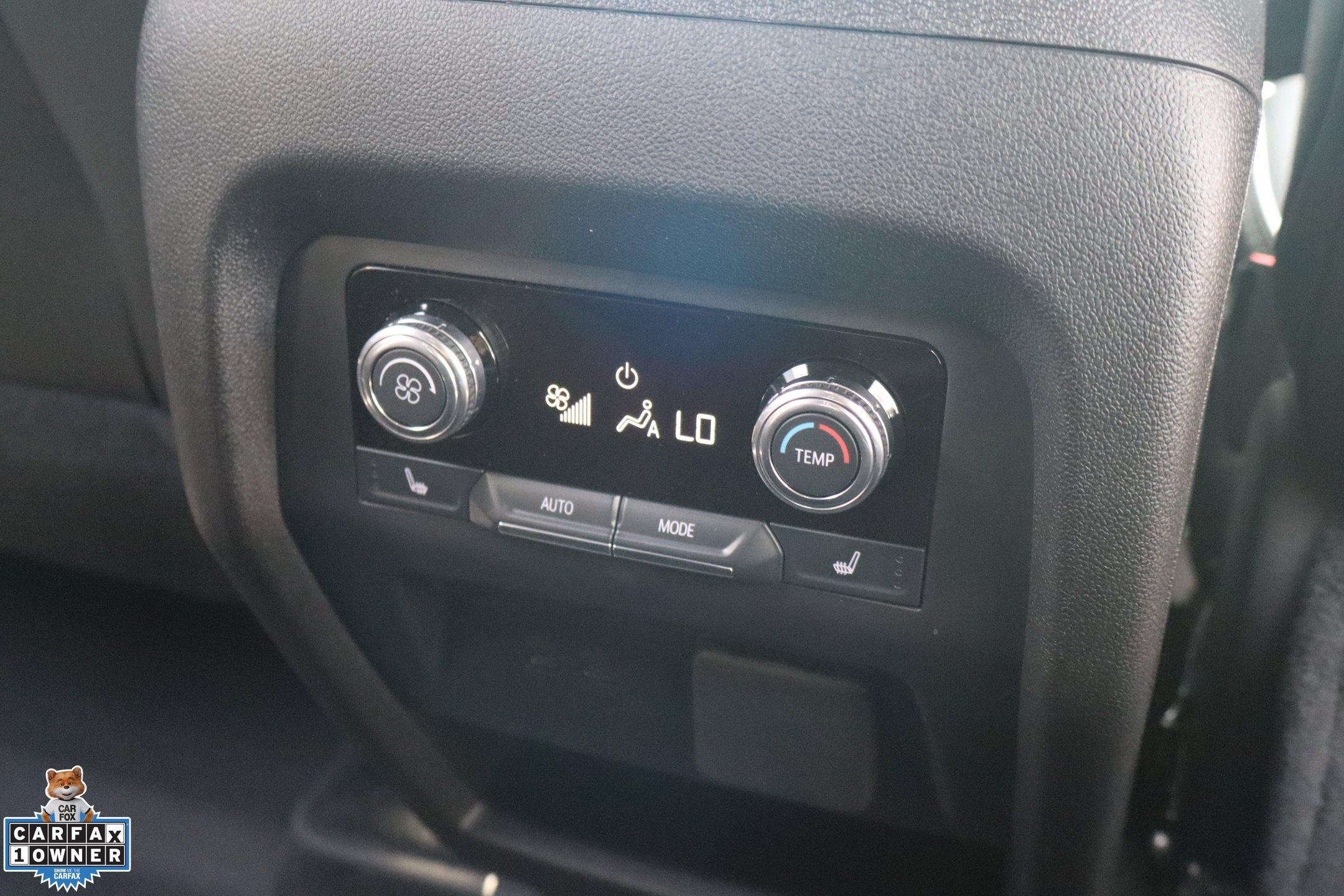 Used 2025 GMC Acadia Denali w/ LPO, Floor Liner Package FWD image 30