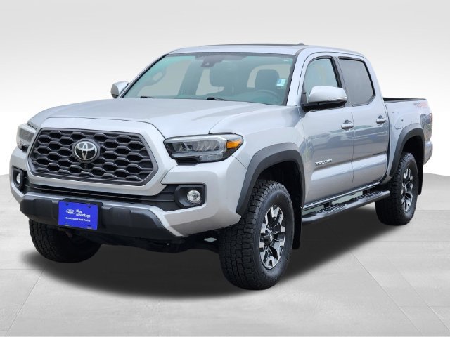 Used 2022 Toyota Tacoma TRD Off-Road w/ TRD Premium Off Road Package AWD/4WD image 4