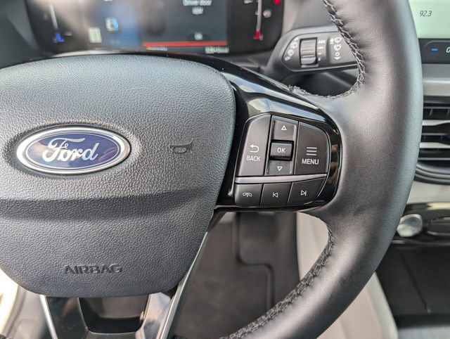 Certified 2025 Ford Escape SE image 16