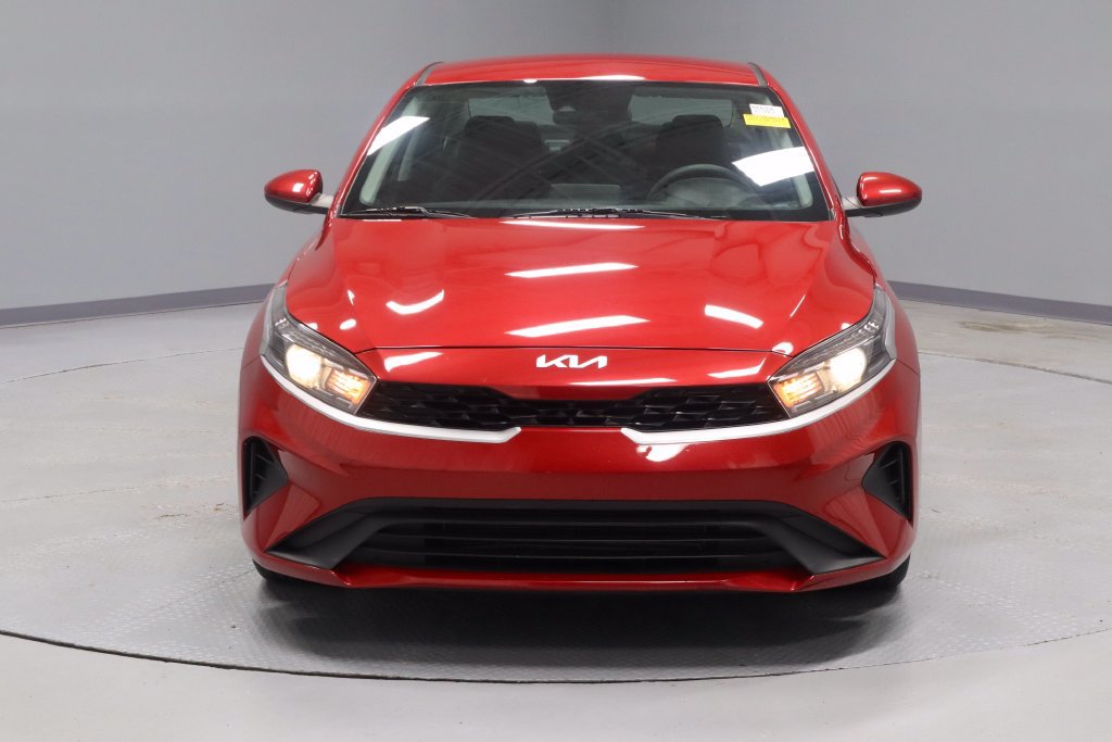Used 2023 Kia Forte LXS FWD image 5