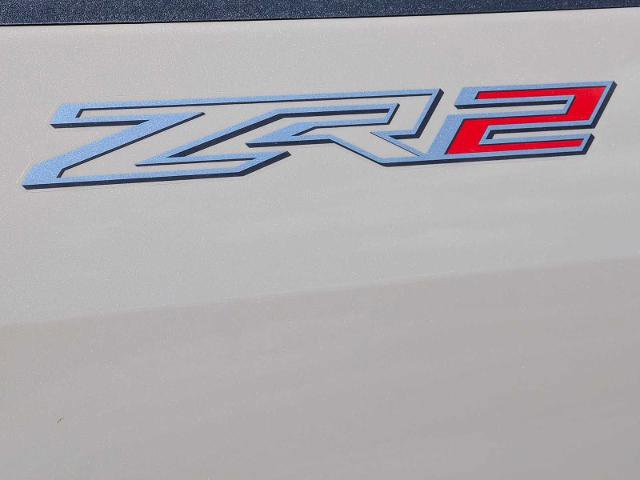 Used 2022 Chevrolet Colorado ZR2 AWD/4WD image 12