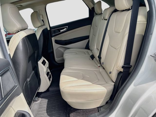 Certified 2020 Ford Edge Titanium w/ Equipment Group 301A AWD/4WD image 33