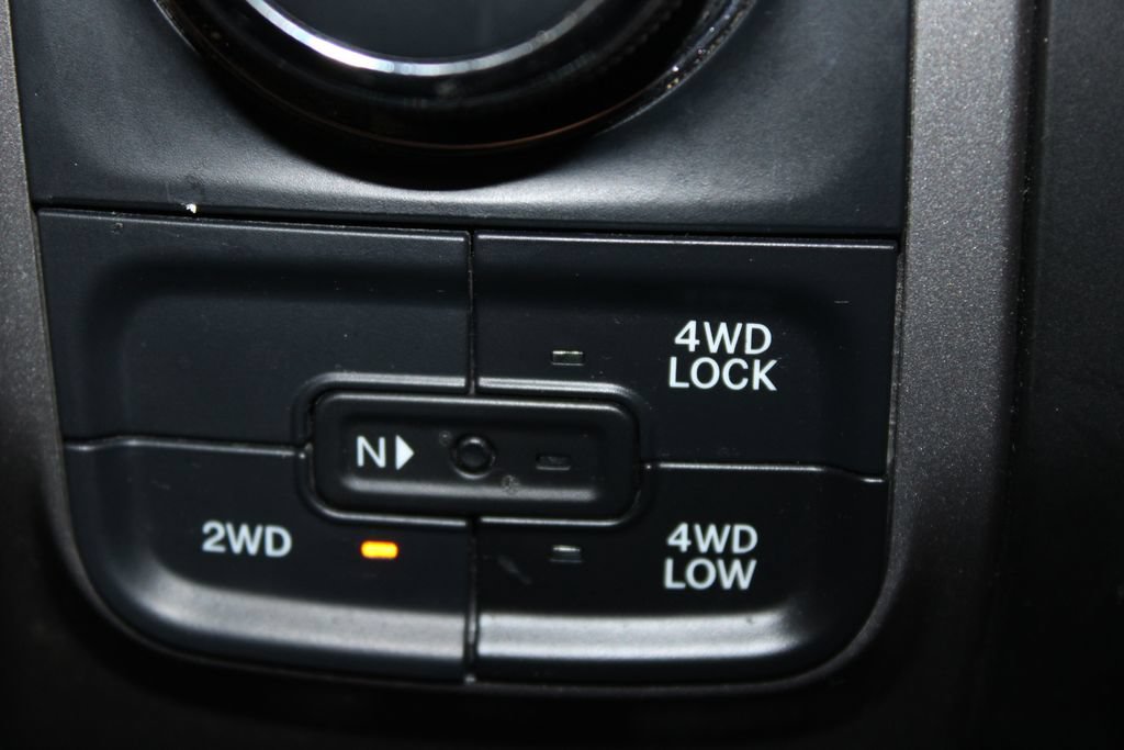 Used 2024 RAM 1500 Classic SLT AWD/4WD image 42