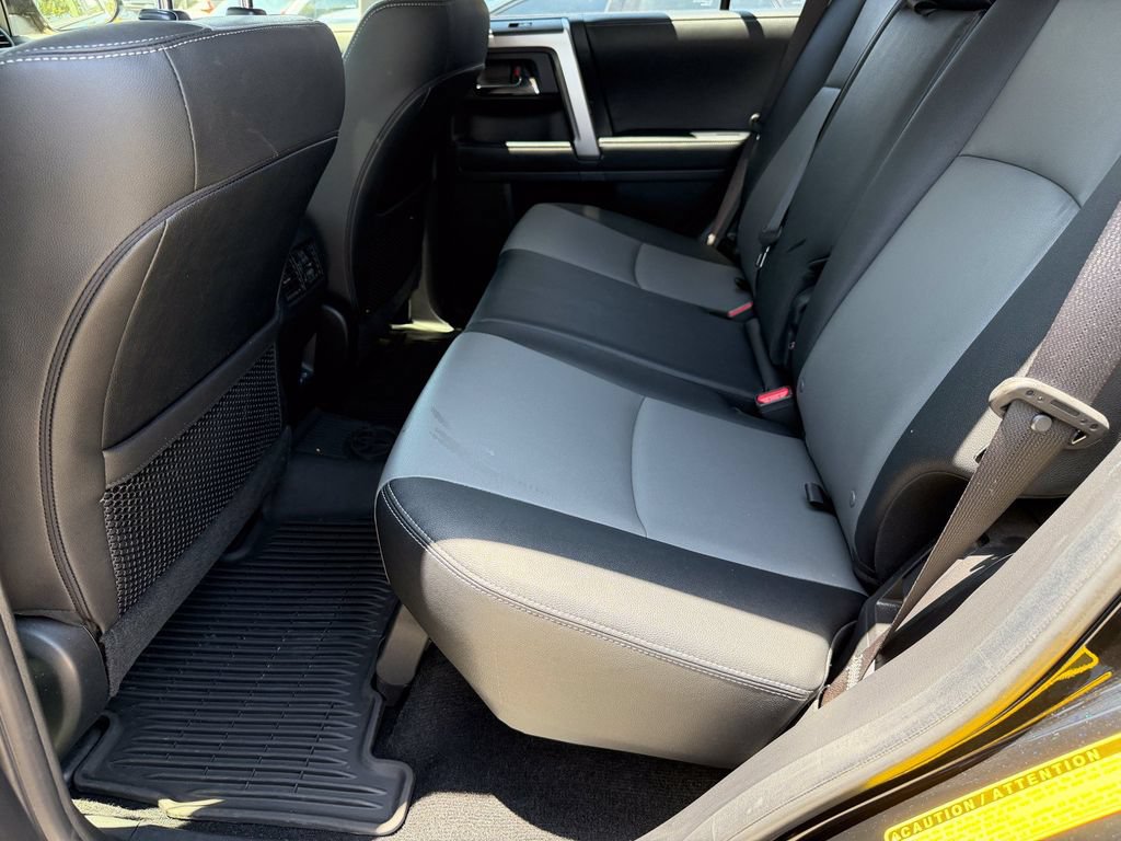 Used 2024 Toyota 4Runner SR5 Premium w/ Moonroof Package AWD/4WD image 19