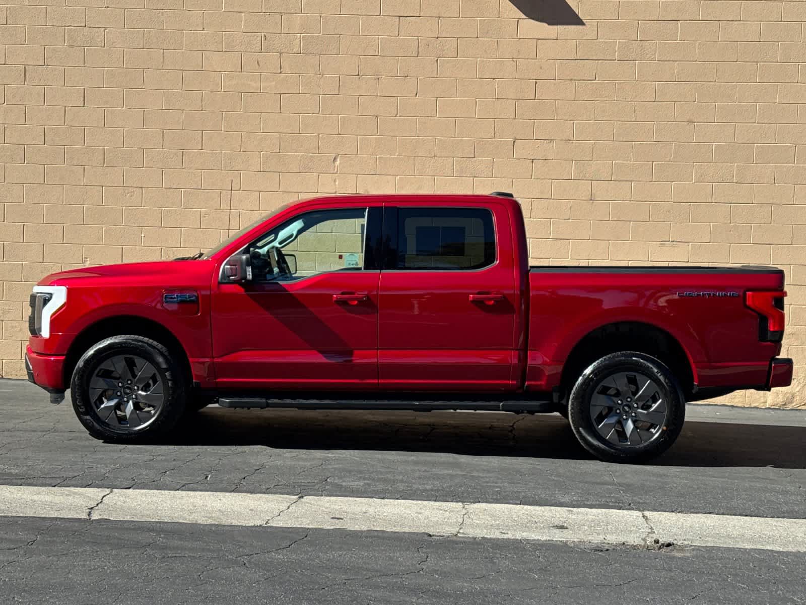 Certified 2025 Ford F150 Lightning Flash AWD/4WD image 5