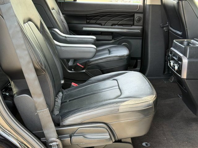 Certified 2019 Ford Expedition Platinum AWD/4WD image 6
