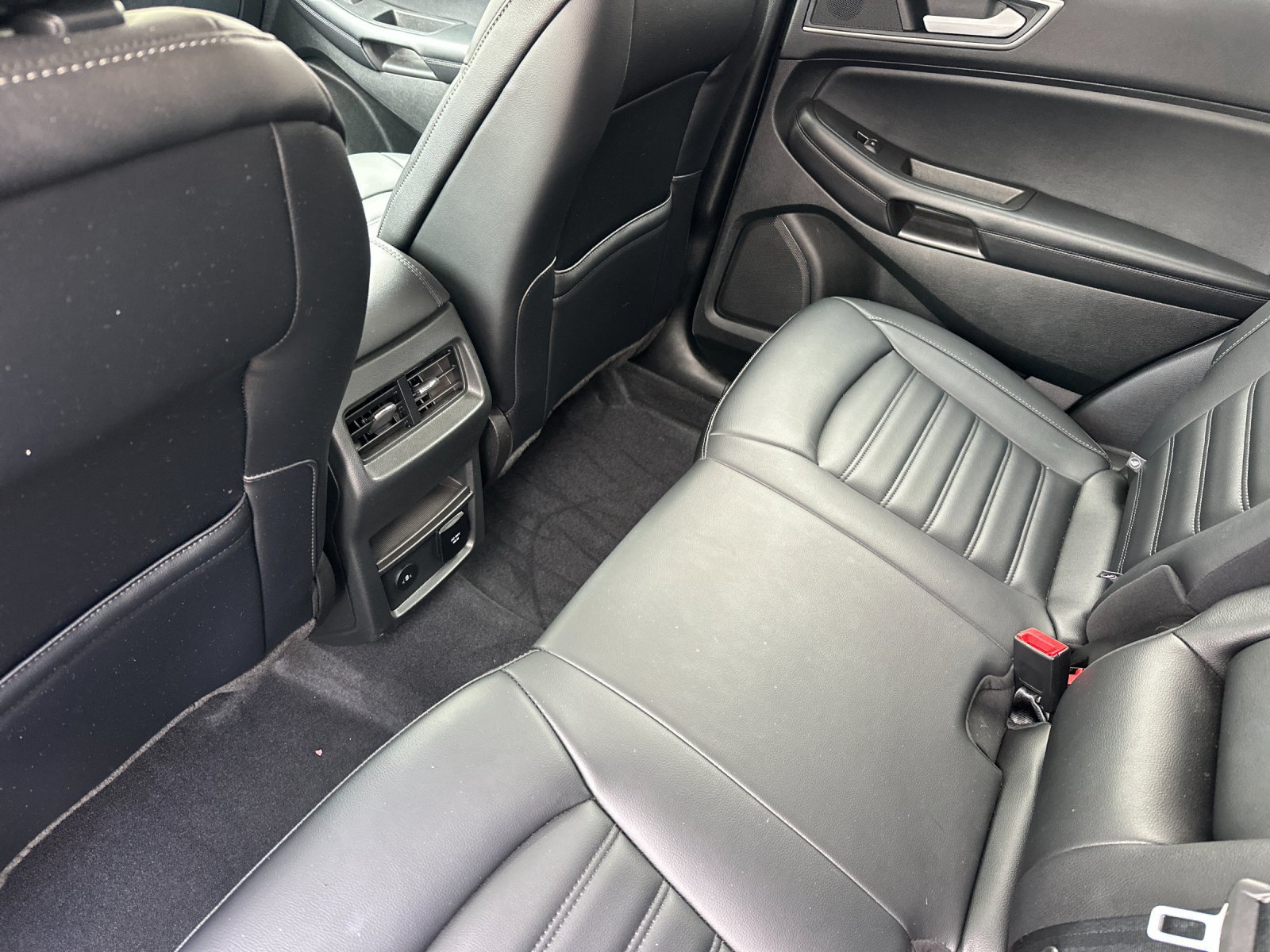 Certified 2024 Ford Edge SEL w/ Convenience Package AWD/4WD image 13