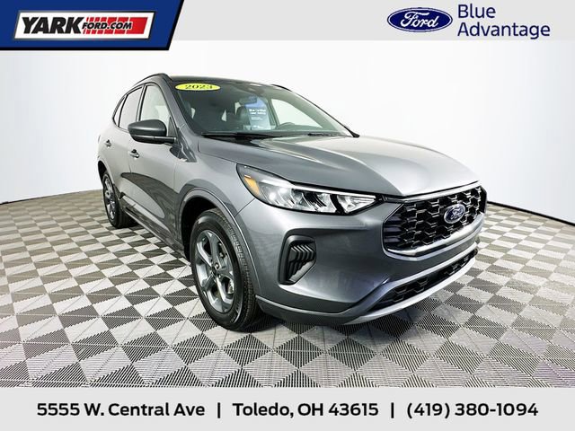 Certified 2024 Ford Escape ST-Line w/ Tech Pack #1 image 8