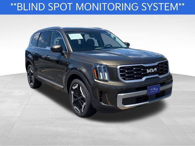 Used 2023 Kia Telluride S AWD/4WD image 4