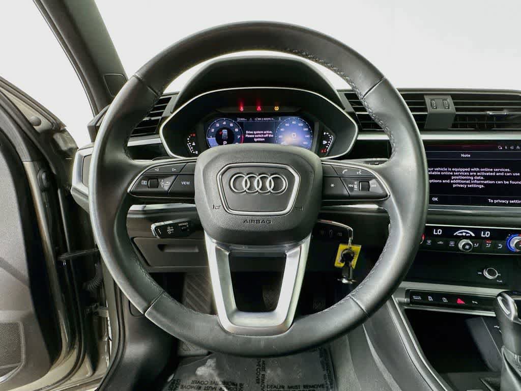Used 2025 Audi Q3 2.0T Premium AWD/4WD image 16