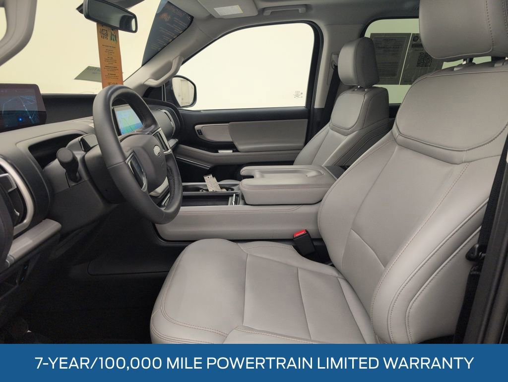Certified 2025 Ford Expedition Active image 4