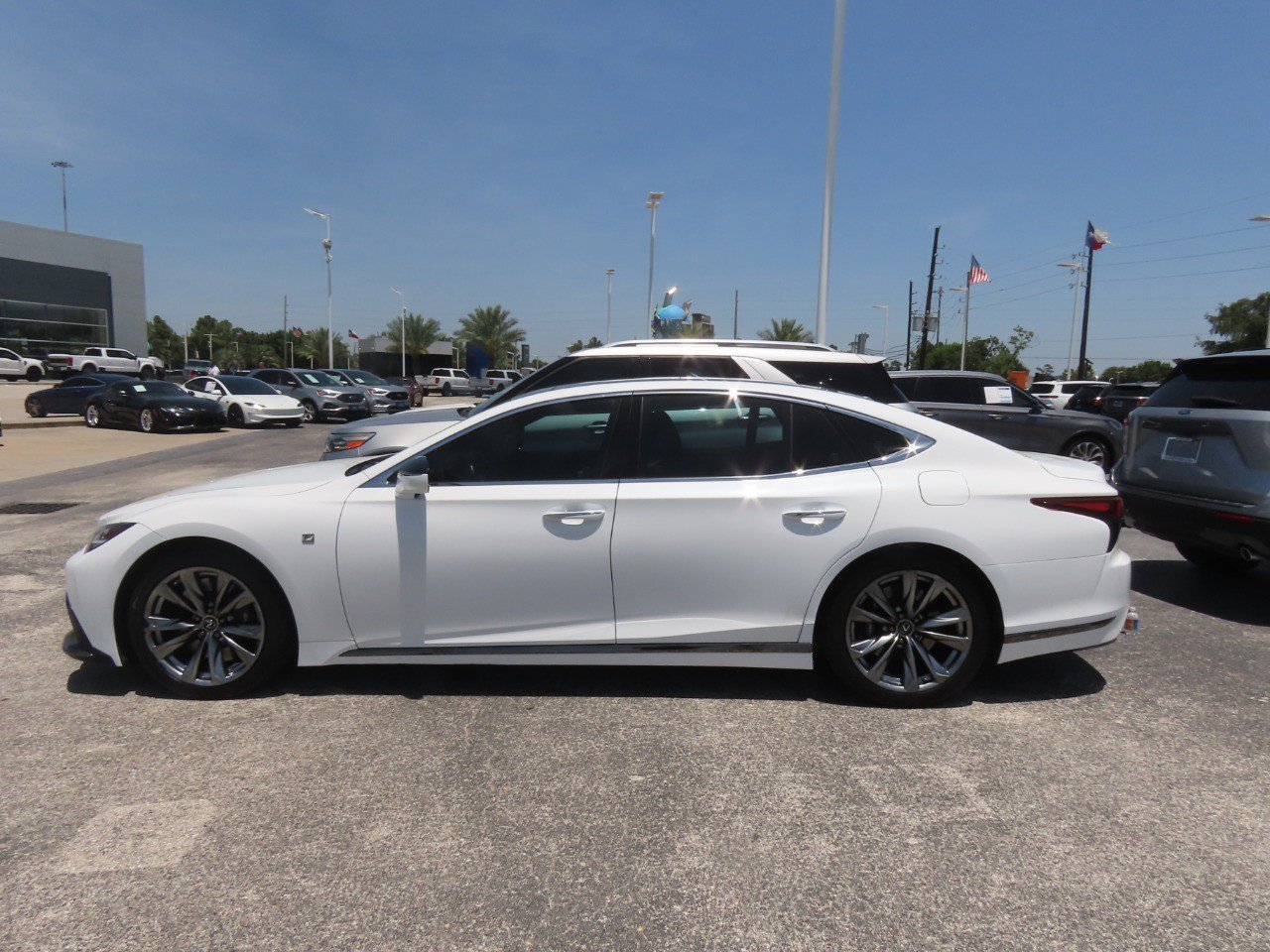 Used 2021 Lexus LS 500 F Sport w/ Accessory Package (Z2) RWD image 7