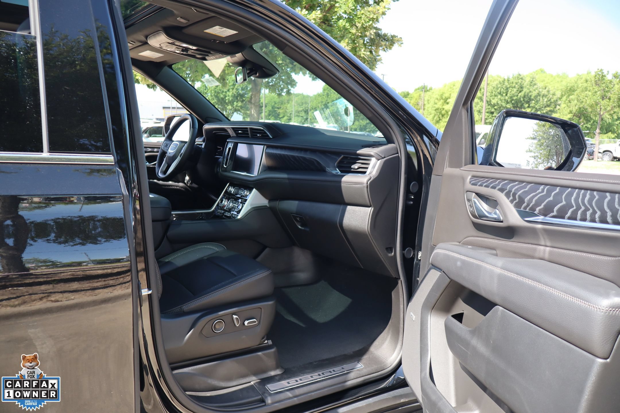 Used 2024 GMC Yukon Denali w/ Max Trailering Package AWD/4WD image 32