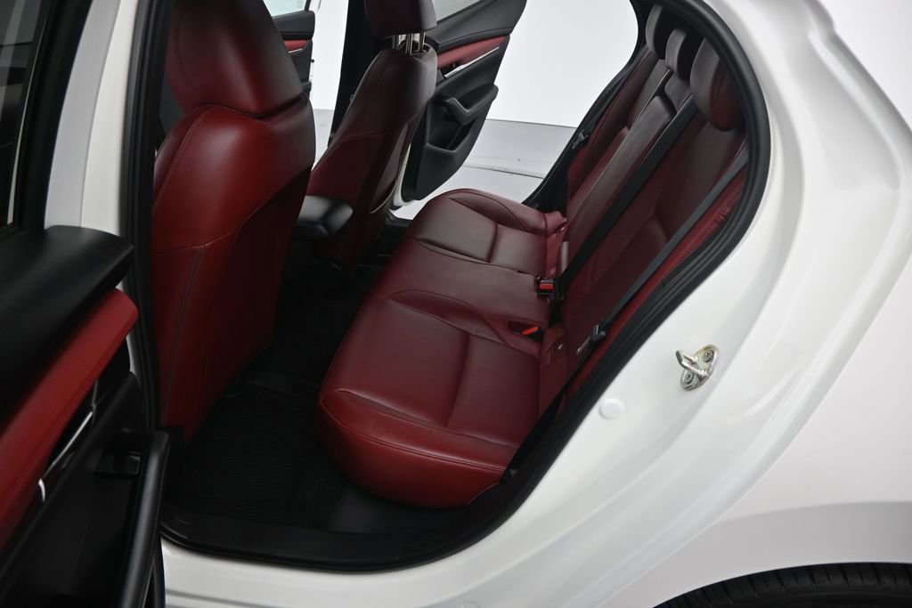 Used 2024 MAZDA MAZDA3 s FWD image 19
