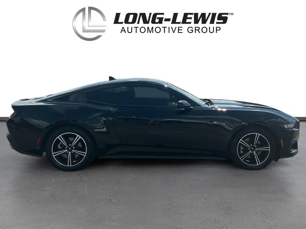 Certified 2024 Ford Mustang Coupe RWD image 8