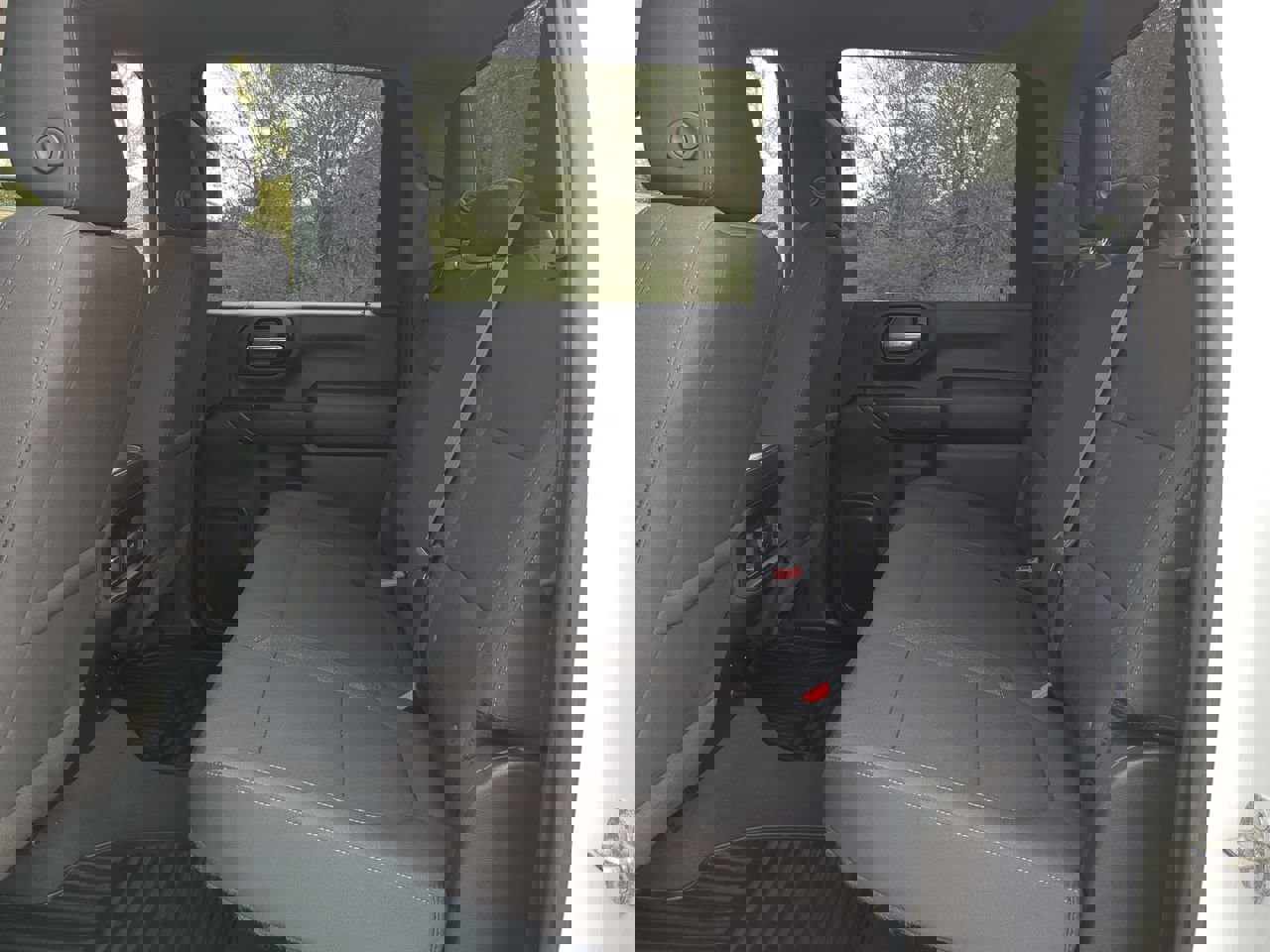 Used 2022 Chevrolet Silverado 3500 LT w/ Convenience Package image 12