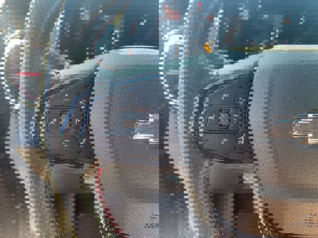 Used 2024 Chevrolet Trax RS w/ Driver Confidence Package FWD image 24