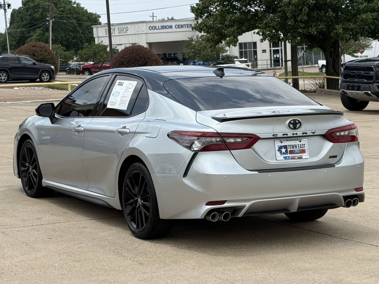 Used 2023 Toyota Camry XSE w/ Navigation Package FWD image 5