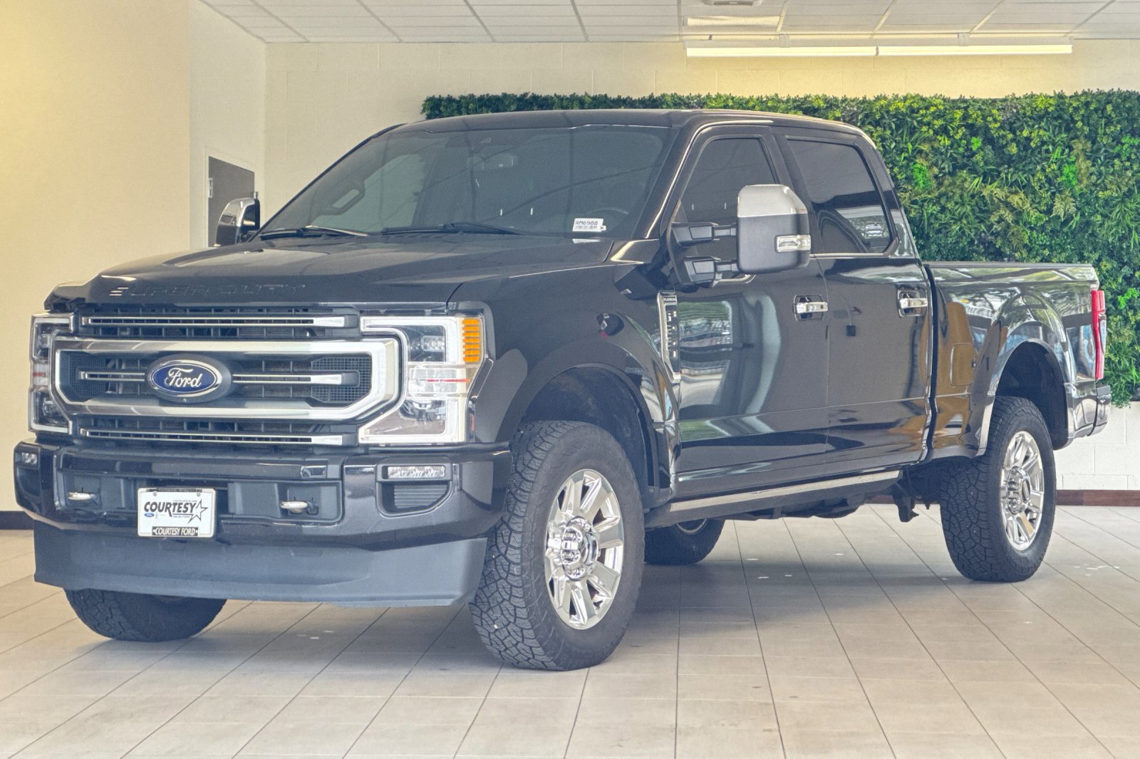 Certified 2021 Ford F250 Platinum w/ FX4 Off-Road Package image 8