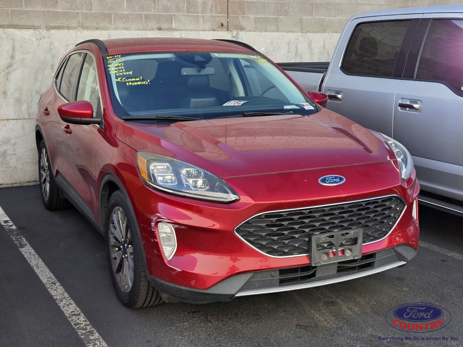 Certified 2021 Ford Escape Titanium FWD image 1