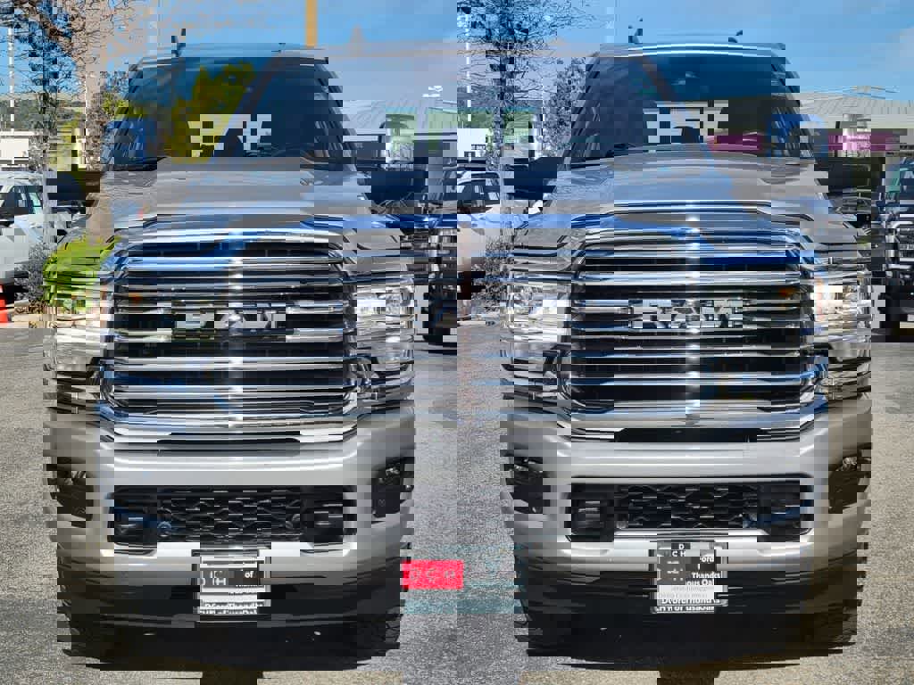 Used 2023 RAM 3500 Limited image 11