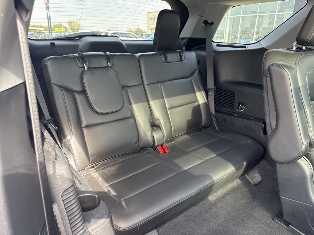 Certified 2022 Ford Explorer XLT w/ Equipment Group 202A image 32