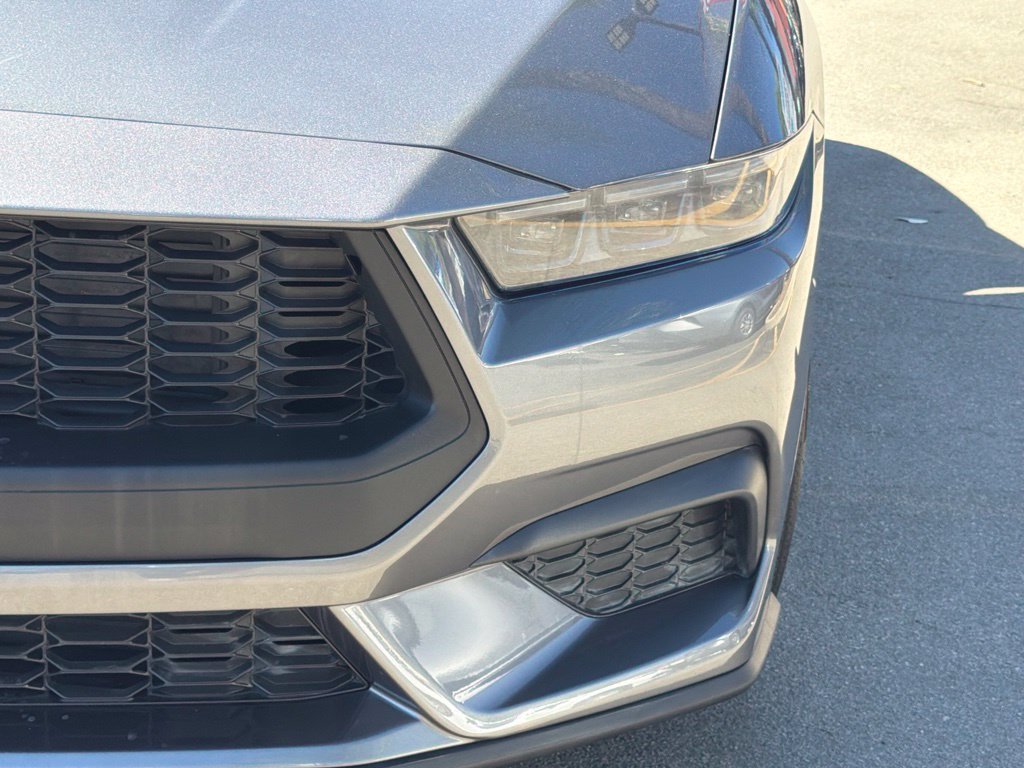 Certified 2026 Ford Mustang Coupe RWD image 15