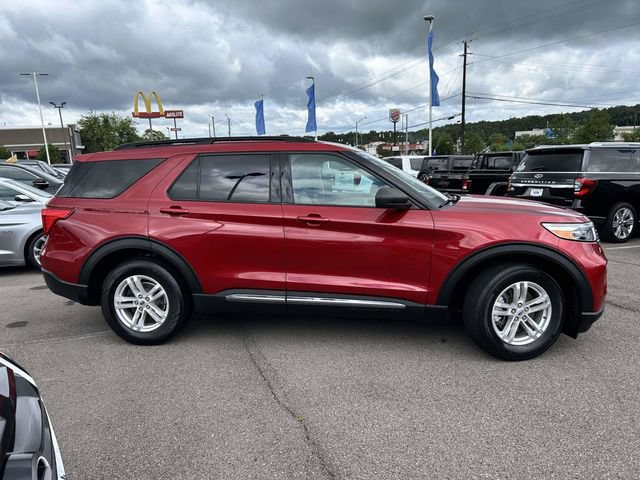 Certified 2021 Ford Explorer XLT RWD image 2