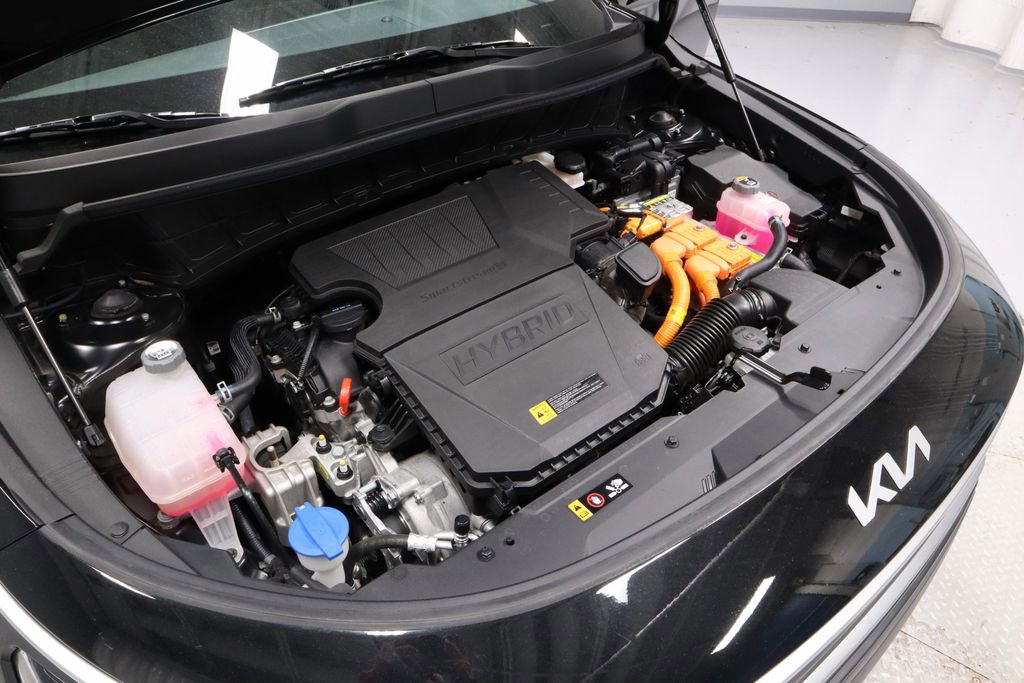 Used 2023 Kia Niro LX FWD image 16