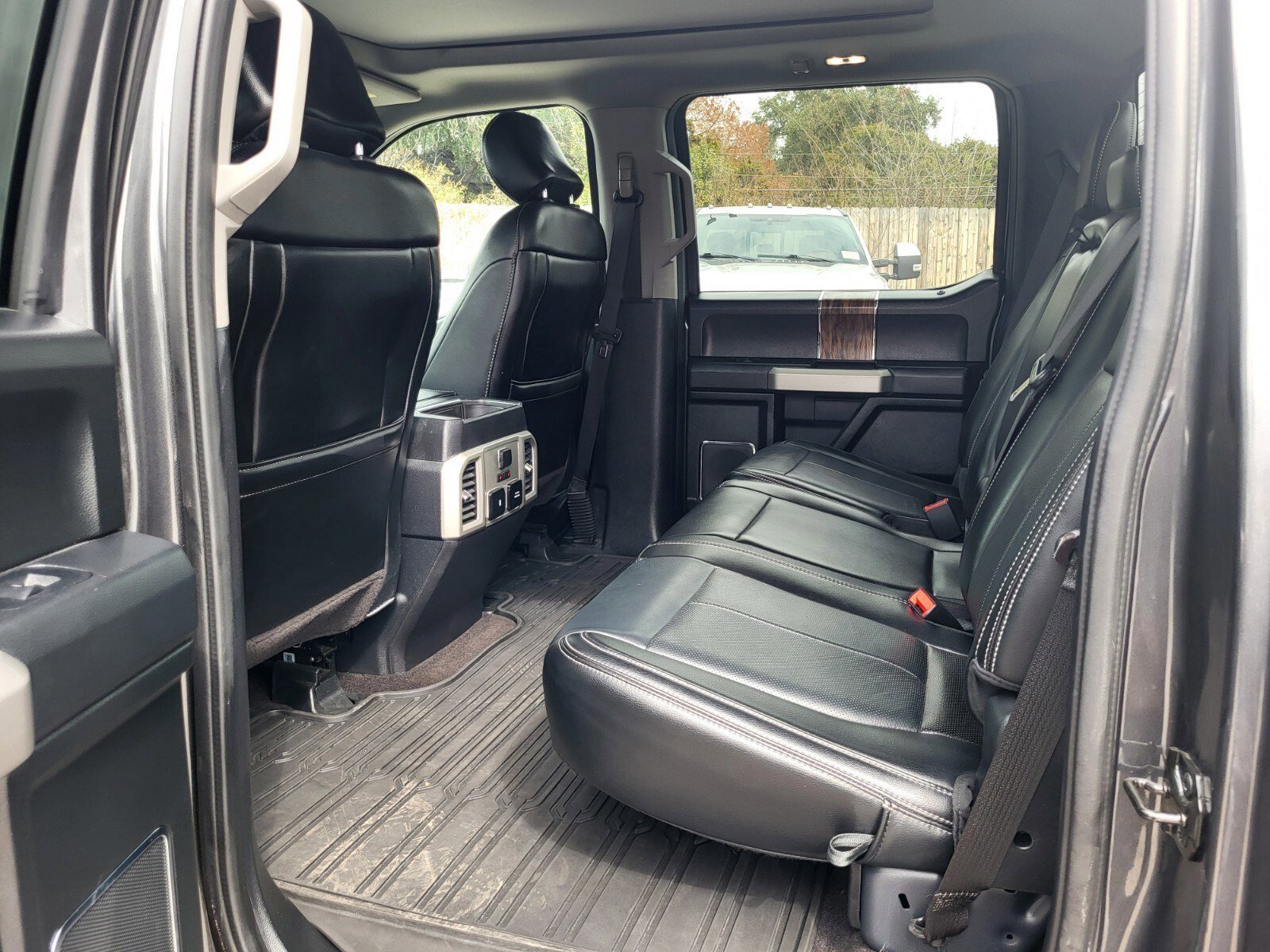 Certified 2019 Ford F150 Lariat w/ Equipment Group 502A Luxury image 18