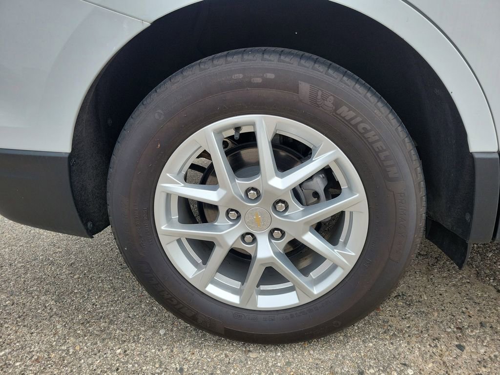 Used 2022 Chevrolet Equinox LT FWD image 10