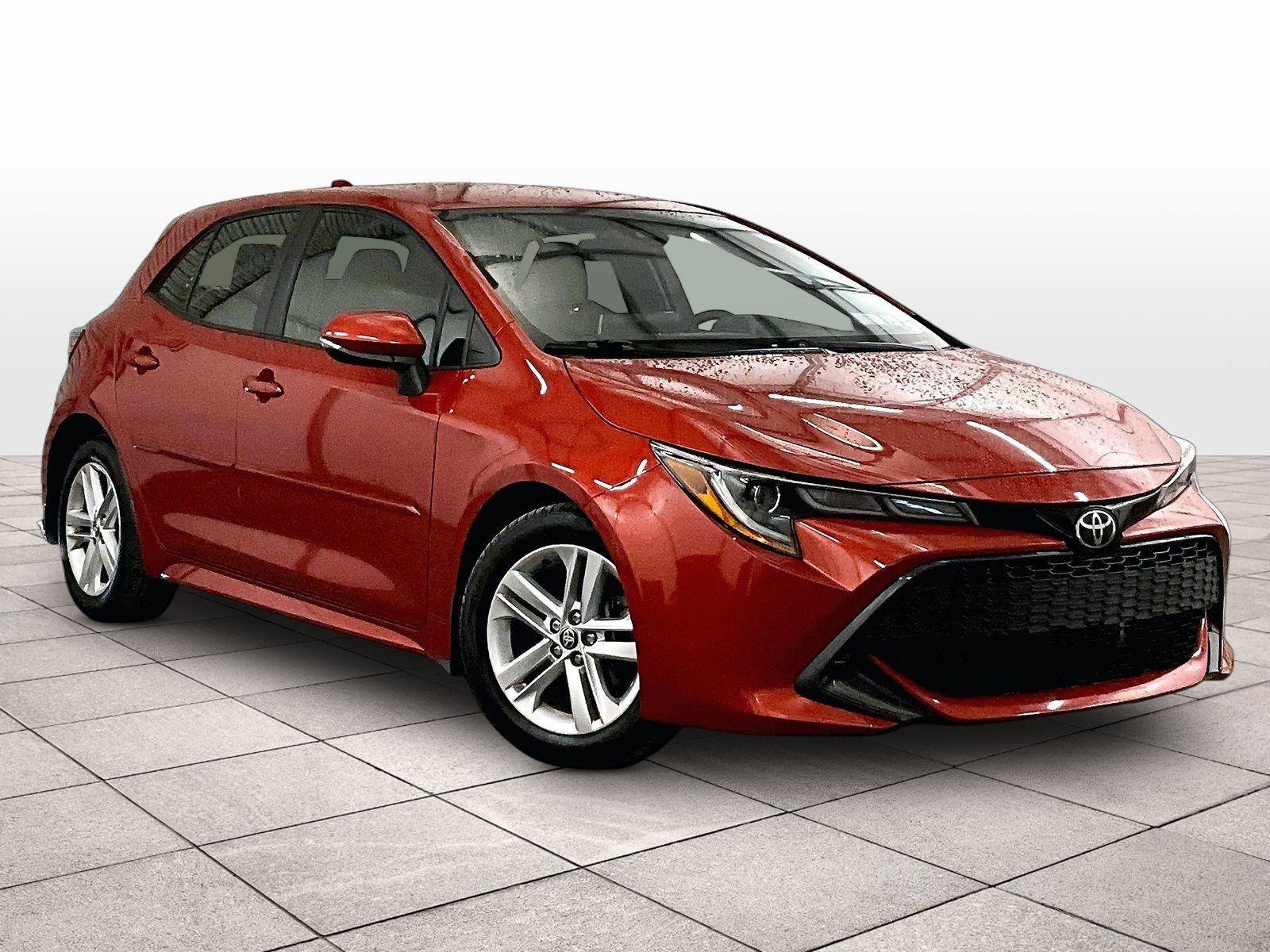 Used 2019 Toyota Corolla SE FWD image 2