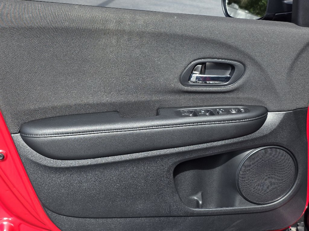 Used 2020 Honda HR-V Sport image 19