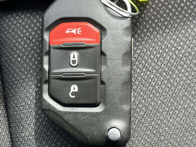 Used 2022 Jeep Wrangler Unlimited Sport AWD/4WD image 29