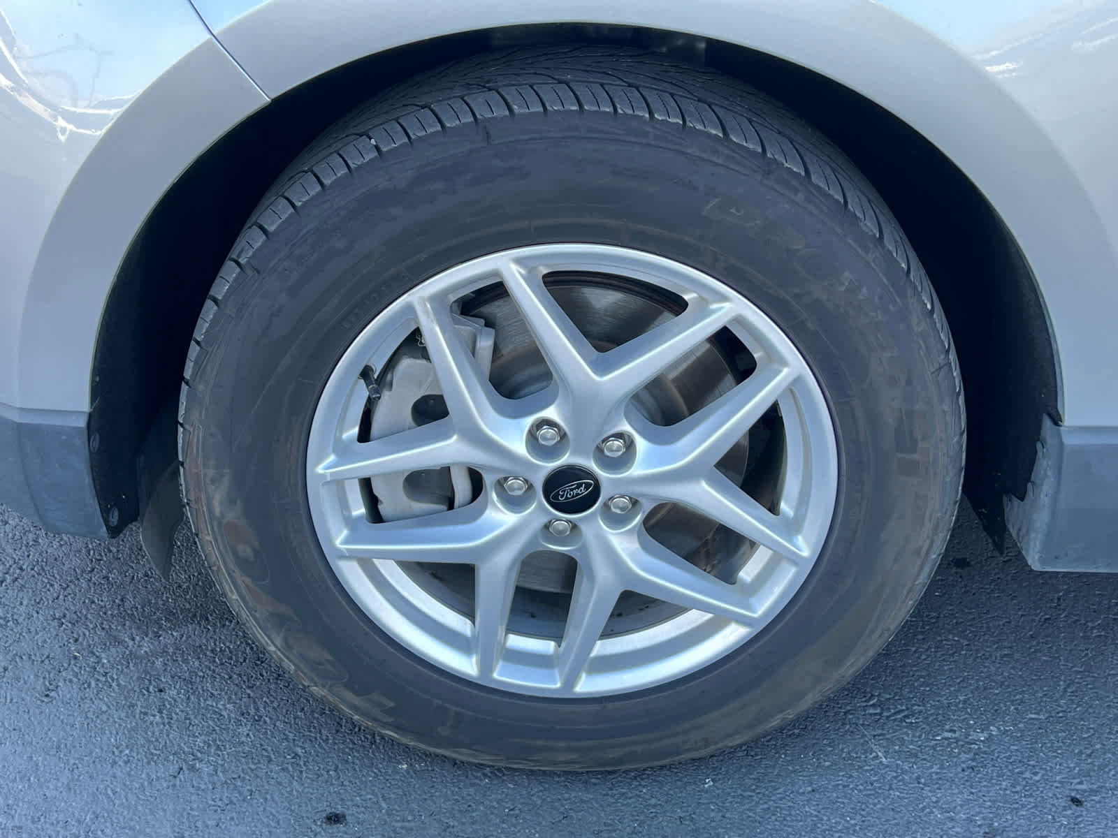 Certified 2024 Ford Edge SEL image 13