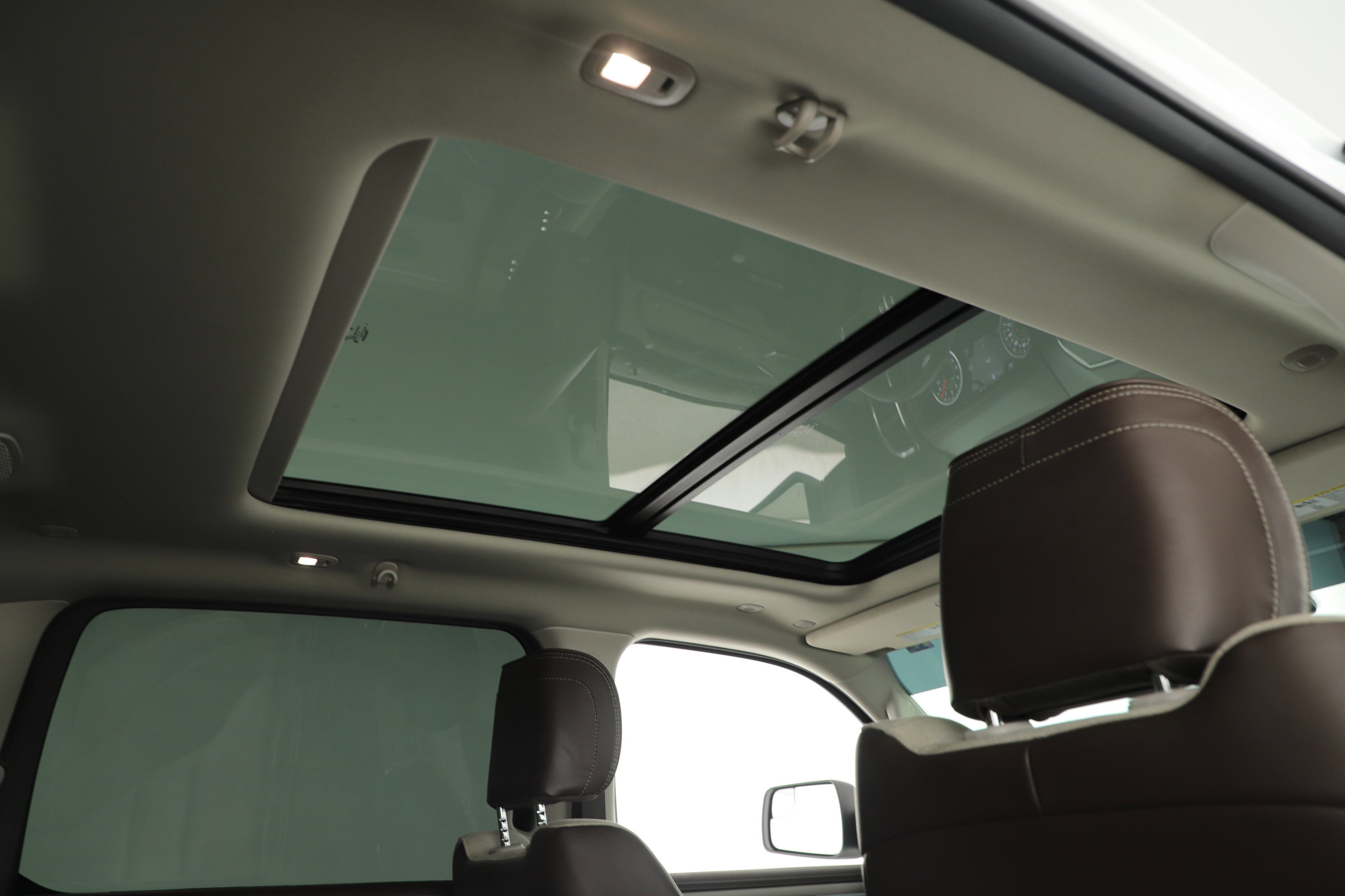 Used 2025 RAM 1500 Laramie w/ Laramie Southwest Edition image 8