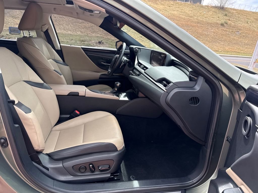 Used 2020 Lexus ES 350 w/ Premium Package image 28