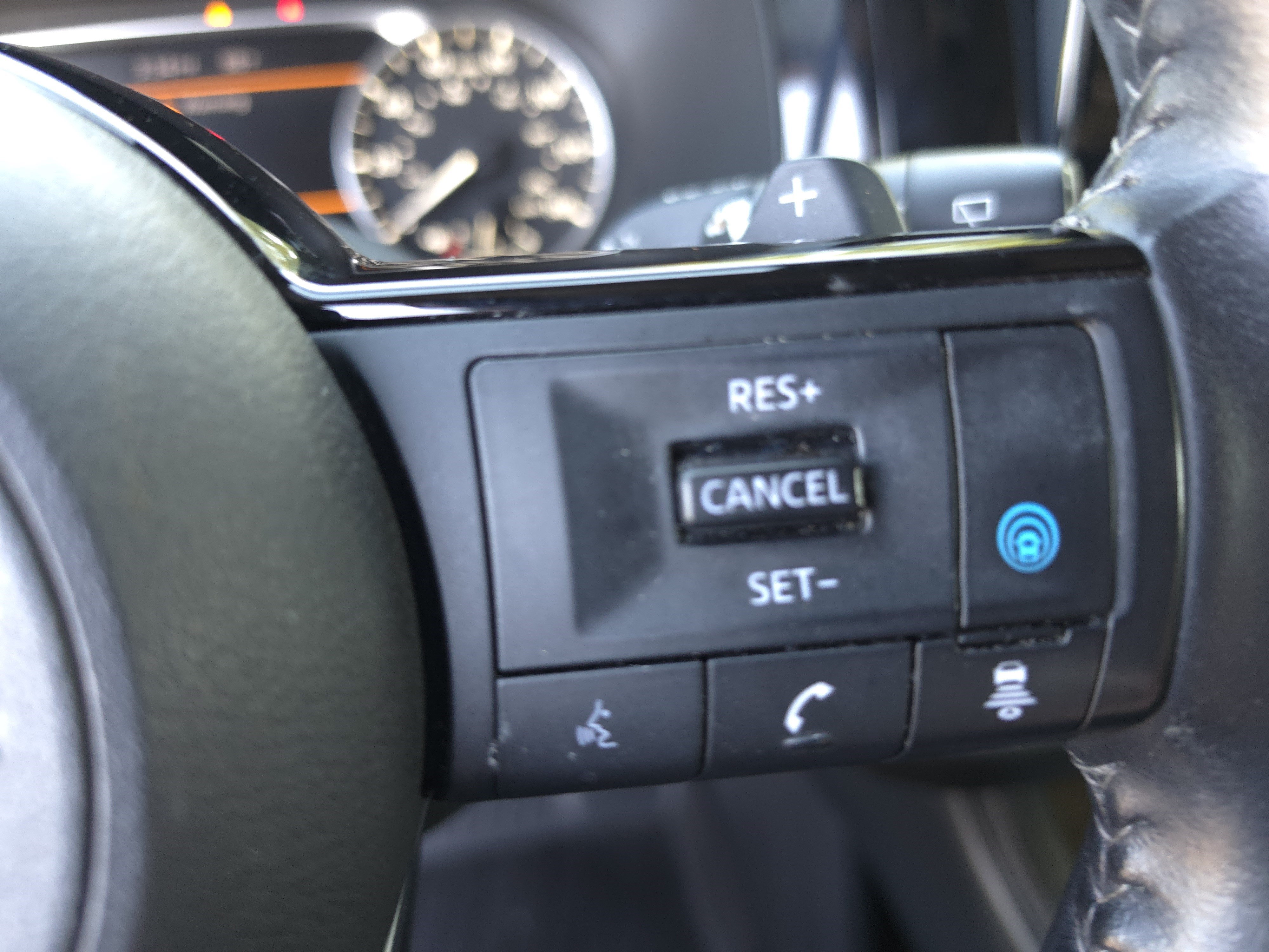 Used 2022 Nissan Pathfinder SV w/ SV Premium Package AWD/4WD image 22