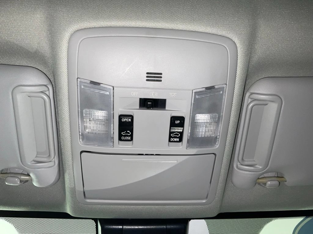 Used 2017 Toyota RAV4 XLE FWD image 21